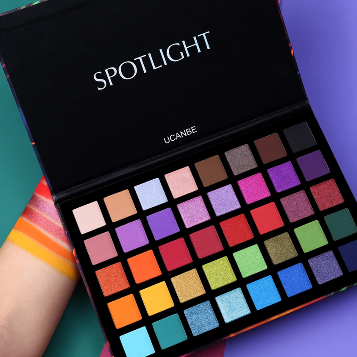40 Color Matte Shimmer Eyeshadow Palette + 15 Pc Eye Brushes M9231