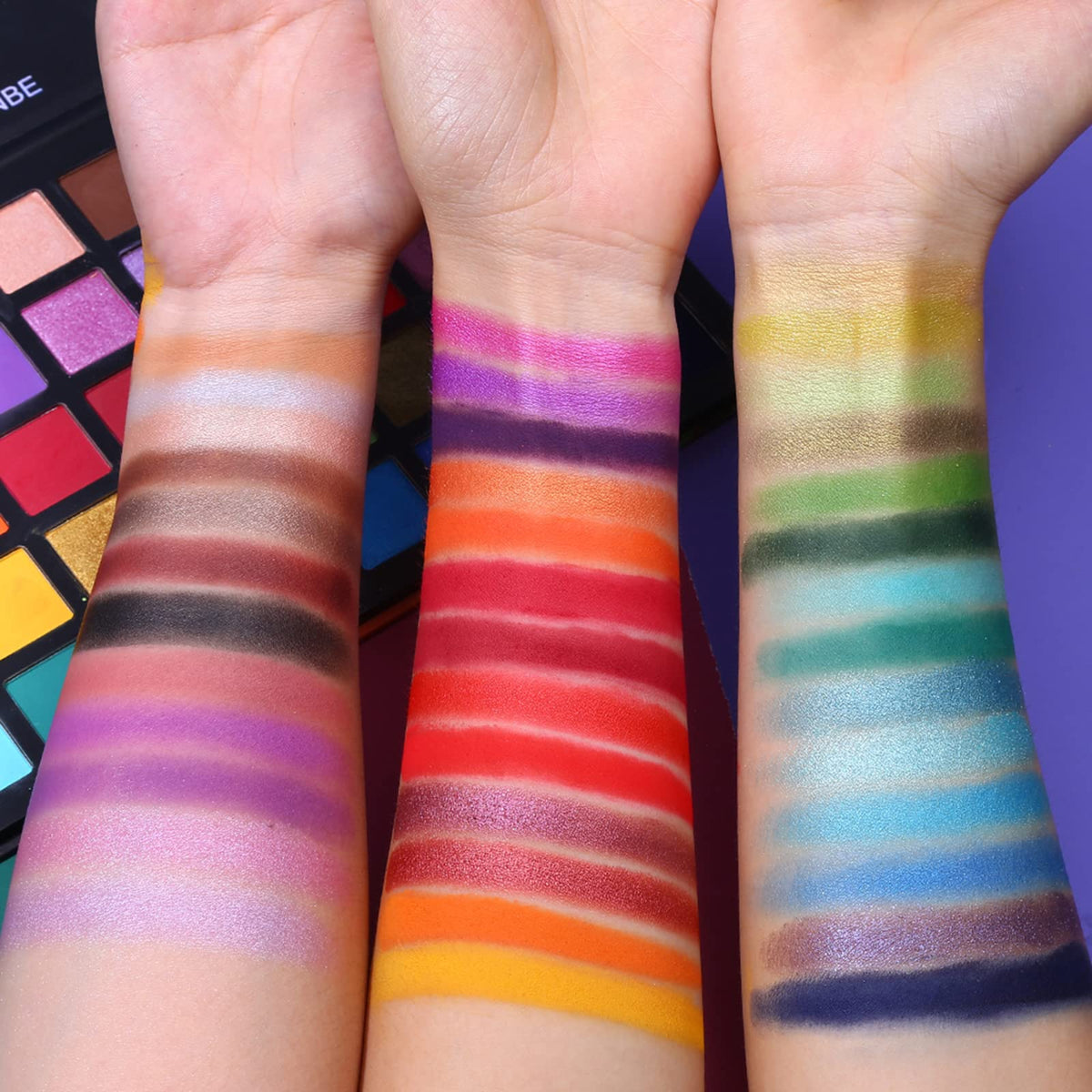 40 Color Matte Shimmer Eyeshadow Palette + 15 Pc Eye Brushes M9231
