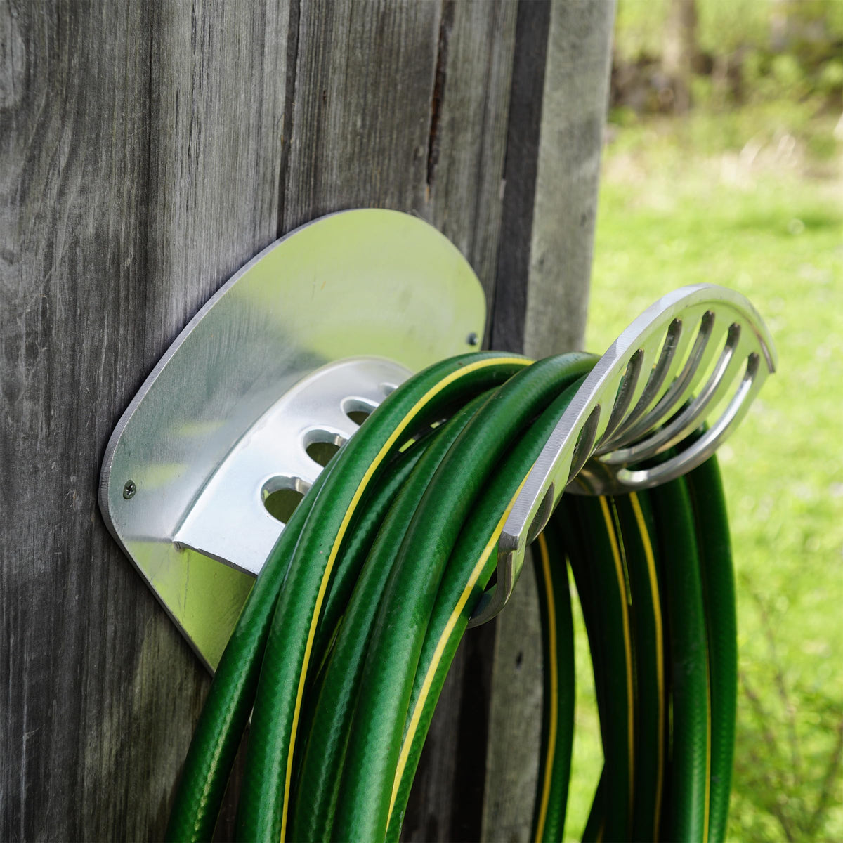 Garden Water Hose Holder for 200ft 1/2" Hosing D484600